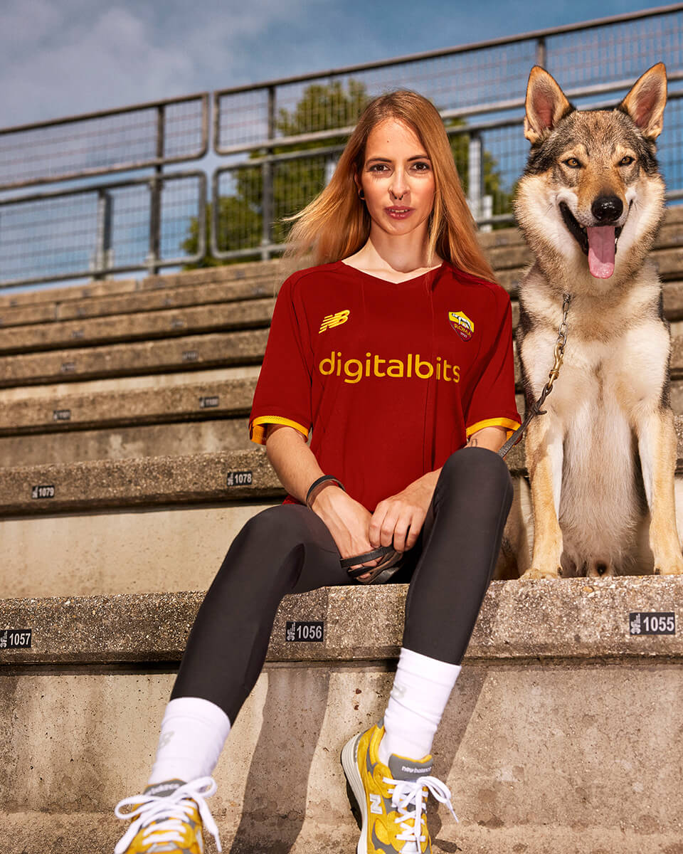 as roma jersey 2021.jpg