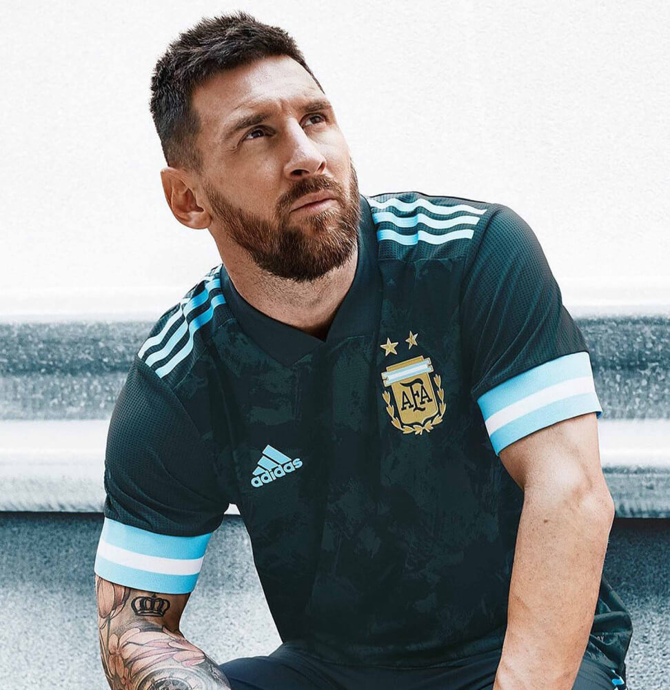 argentina away kit.jpg
