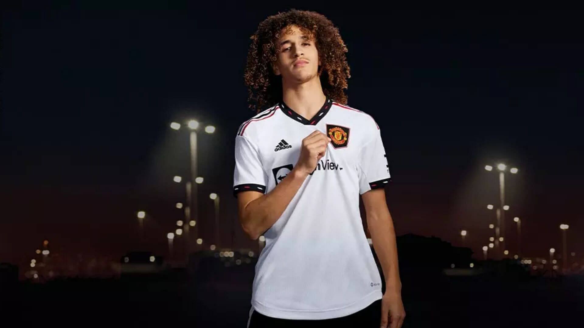 manchester united adidas away kit.jpg