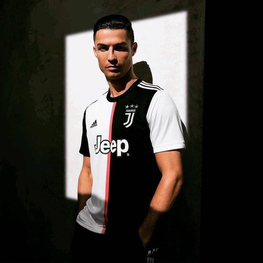 Cristiano Ronaldo in Juventus kit