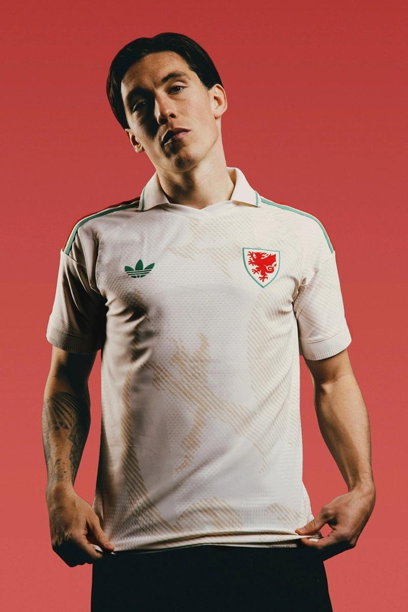 Wales Away kit 2026