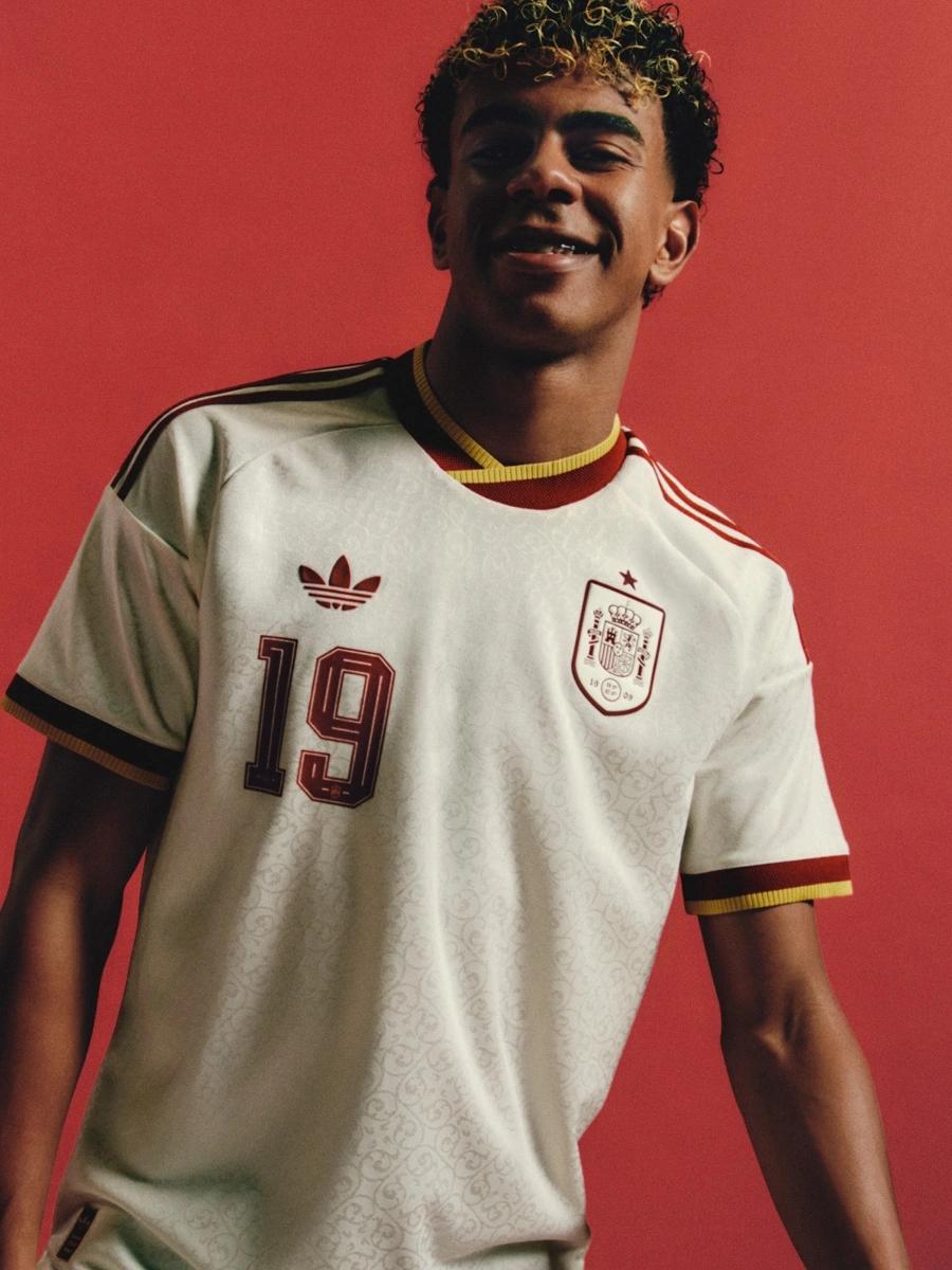 spain away kit 2026