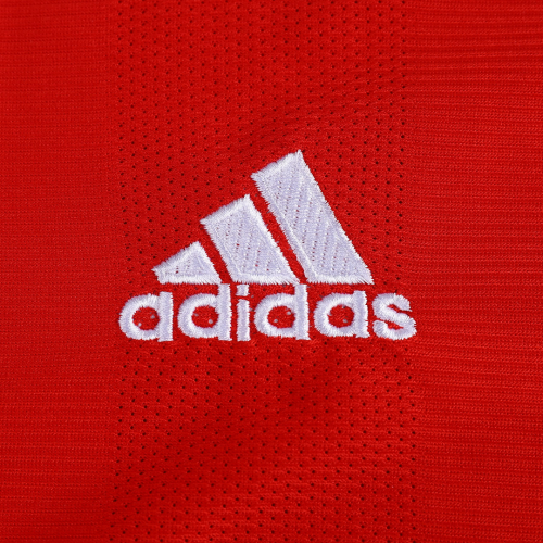Adidas china. Adidas china. Adidas china. китаец в адидасе. завод адидас в китае.