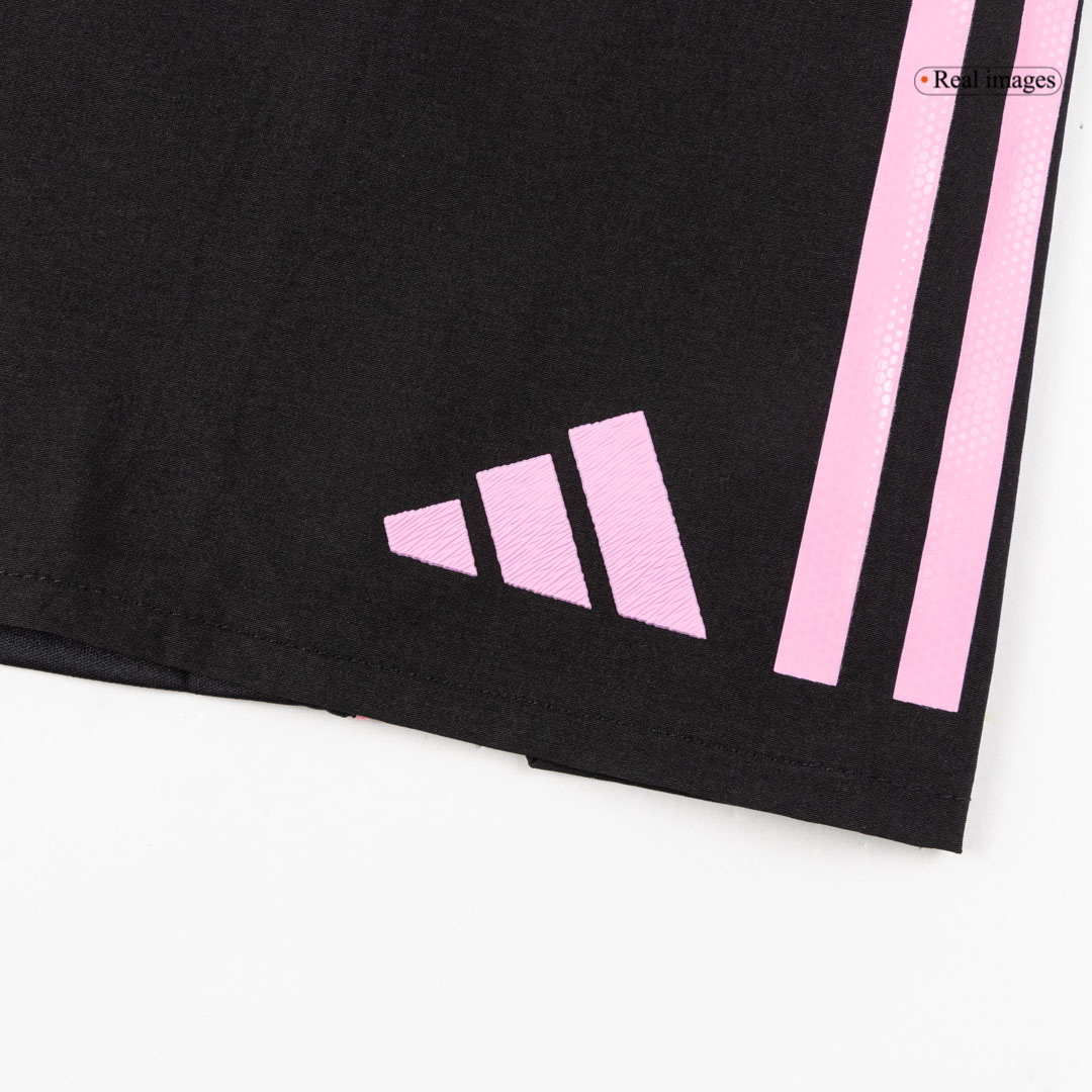 Juventus Home Soccer Shorts 2025/26 - gogoalshop