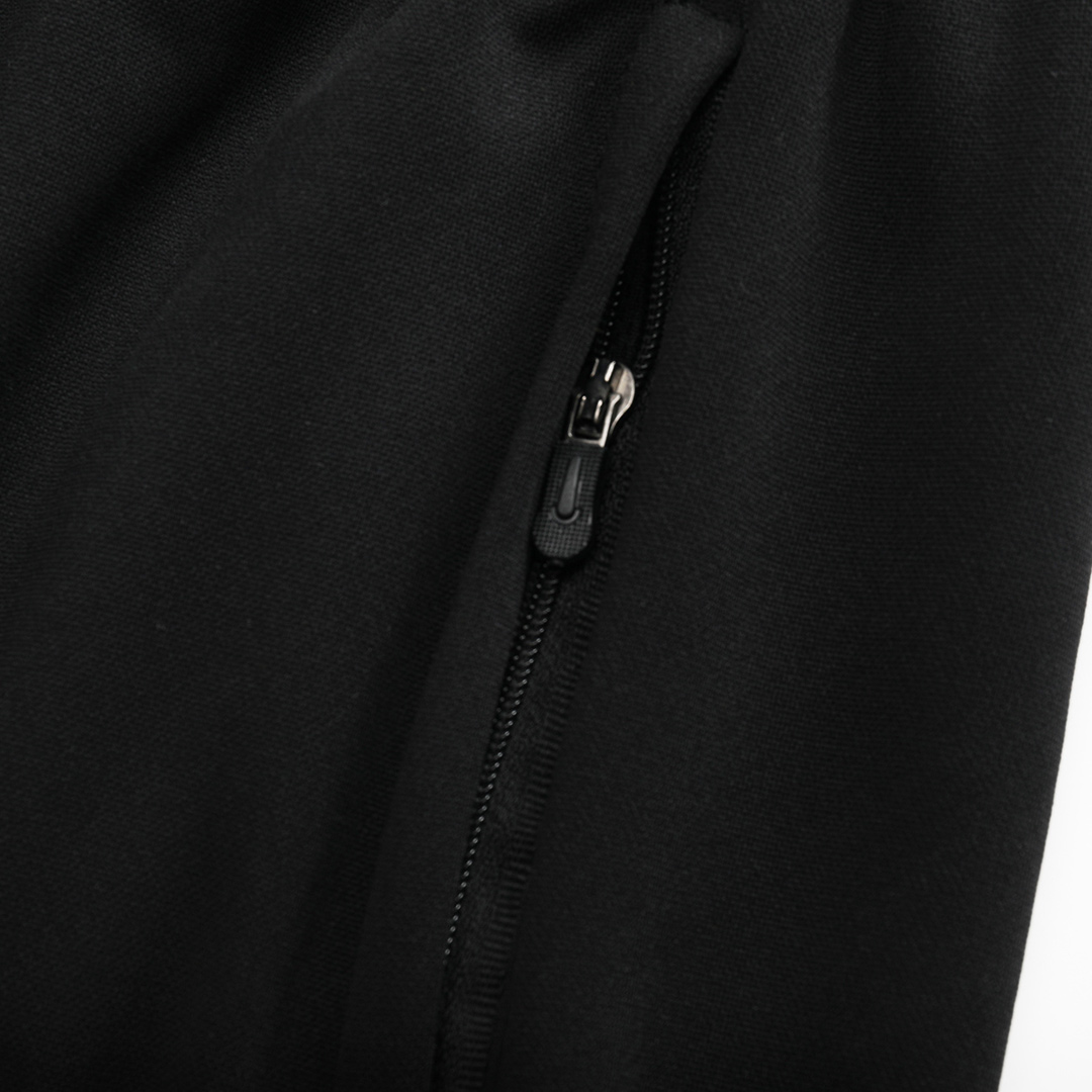 Liverpool 1/4 Zip Tracksuit 2025/26 White - gogoalshop