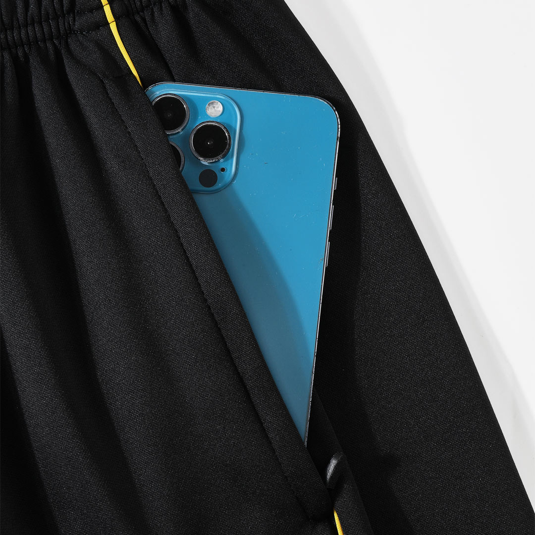 Real Madrid 1/4 Zip Tracksuit 2025/26 Kids Black - gogoalshop