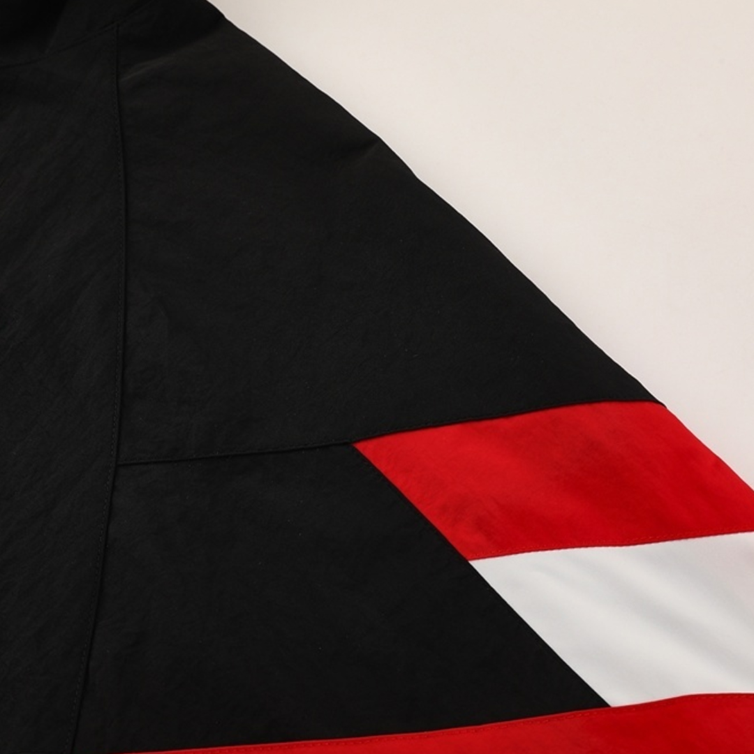 Manchester United Windbreaker Jacket 2025/26 - Black - gogoalshop